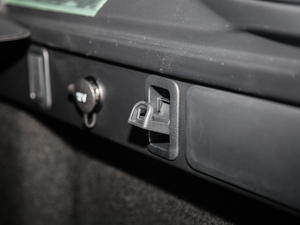 2018P300 S R-DYNAMIC g