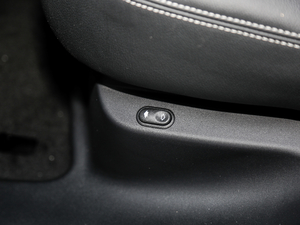 2018P300 S R-DYNAMIC g