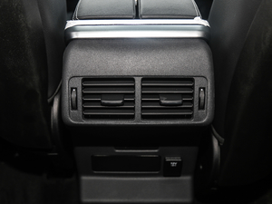 2018P300 S R-DYNAMIC g