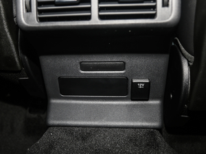 2018P300 S R-DYNAMIC g