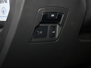 2018P300 S R-DYNAMIC п؅^