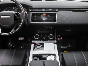 2018P300 S R-DYNAMIC п_