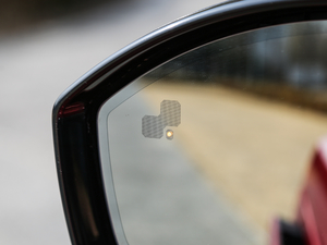 2018P380 R-DYNAMIC HSE (ji)^