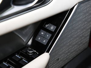 2018P380 R-DYNAMIC HSE g