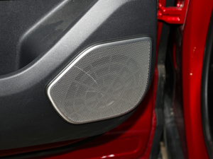 2018P380 R-DYNAMIC HSE g