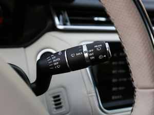 2018P380 R-DYNAMIC HSE п؅^