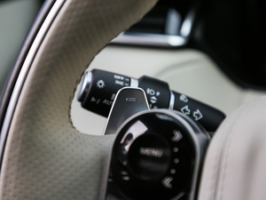 2018P380 R-DYNAMIC HSE п؅^