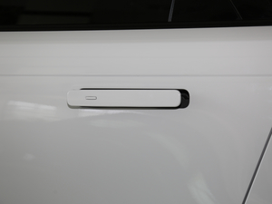 2018P380 R-DYNAMIC HSE ^