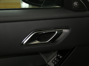 2018P380 R-DYNAMIC HSE g