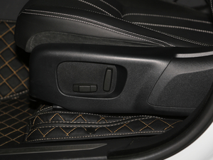 2018P380 R-DYNAMIC HSE {{