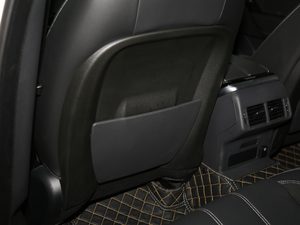 2018P380 R-DYNAMIC HSE g