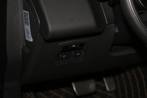 2018P380 R-DYNAMIC HSE v܇Ƅ