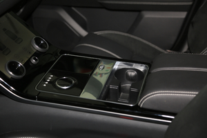 2018P380 R-DYNAMIC HSE п؅^