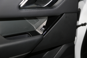 2018P380 R-DYNAMIC HSE п؅^