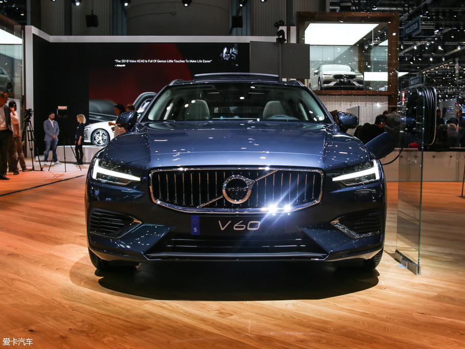 2018���֠���V60 RECHARGE ������