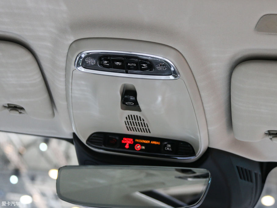 2018���֠���V60 RECHARGE ������