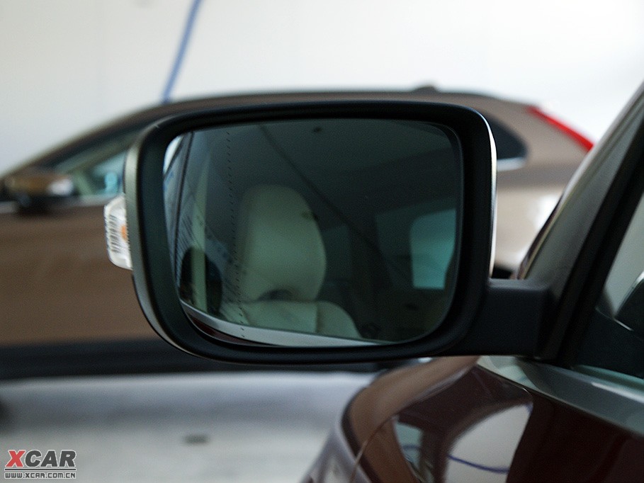 2009���֠���XC60(�M��) T6 AWD