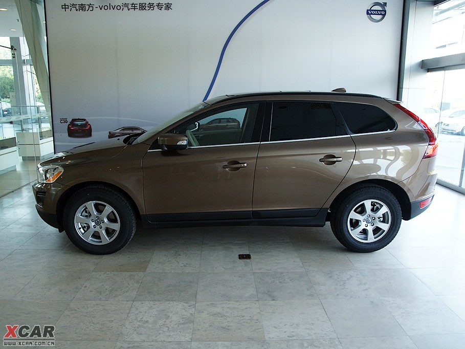 2009���֠���XC60(�M(j��n)��) T6 AWD