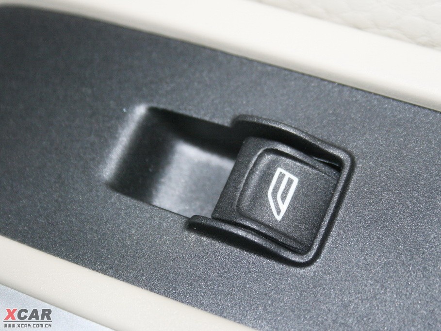 2009֠XC60(M(jn)) T6 