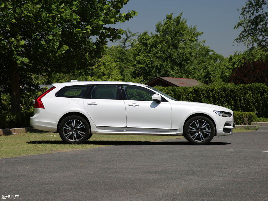 2019֠ V90 T5 AWD 