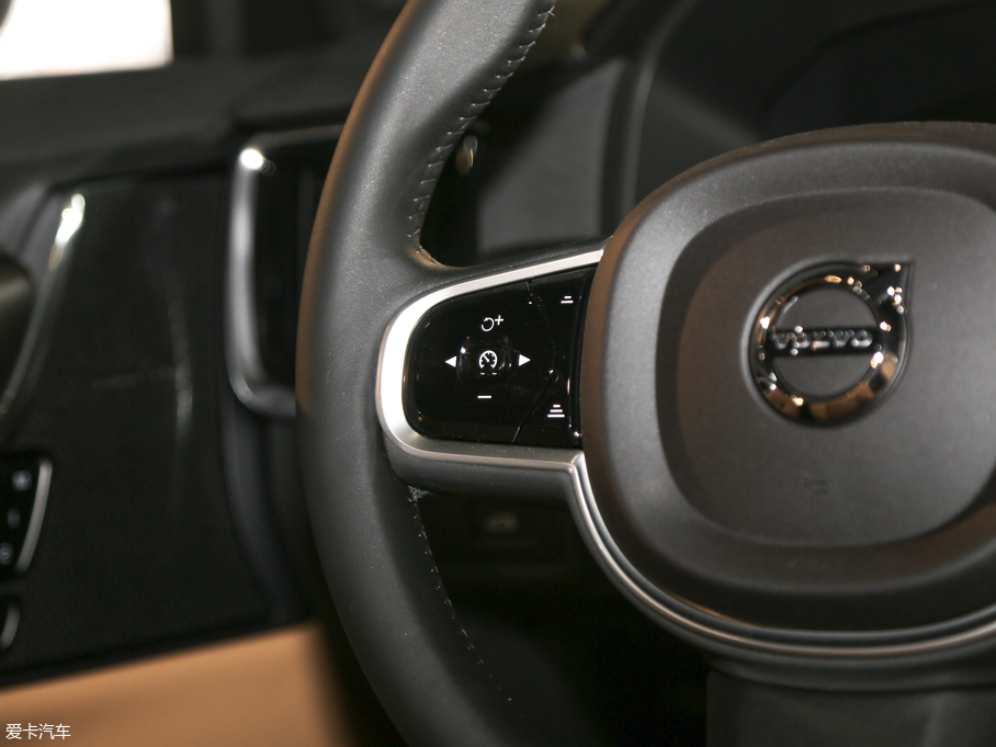 2019���֠��� V90 T5 AWD ���h��