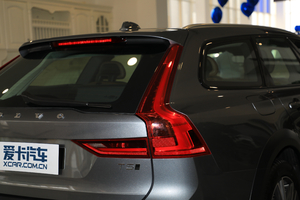 2019T5 AWD  (x)(ji)^