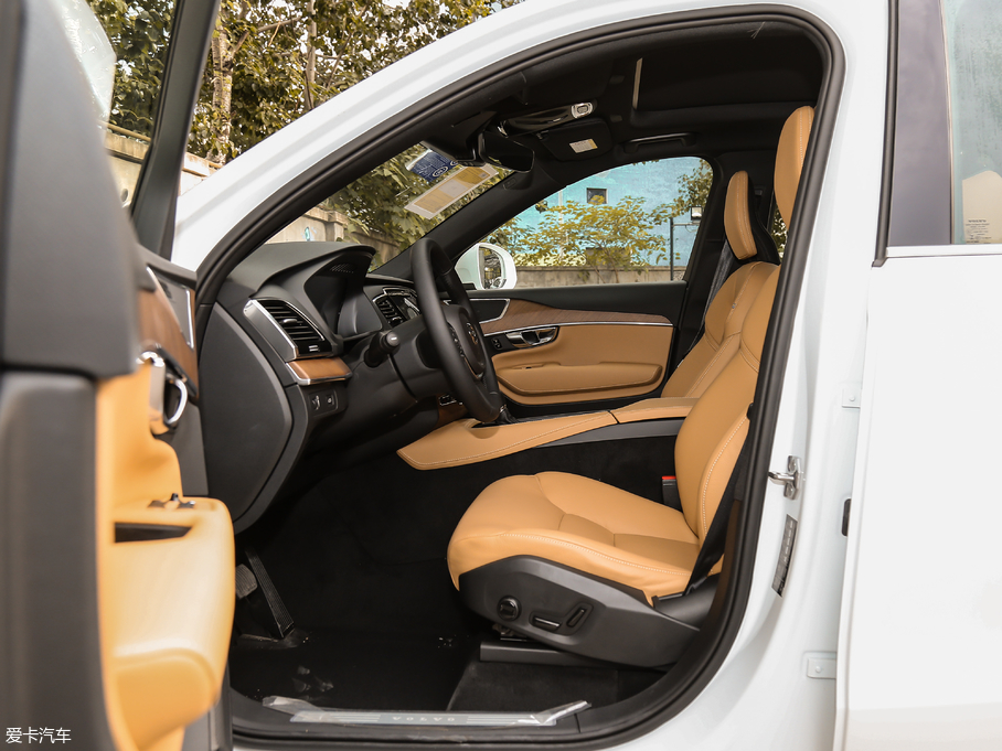 2019���֠���XC90 T6 ���ݰ� 7��