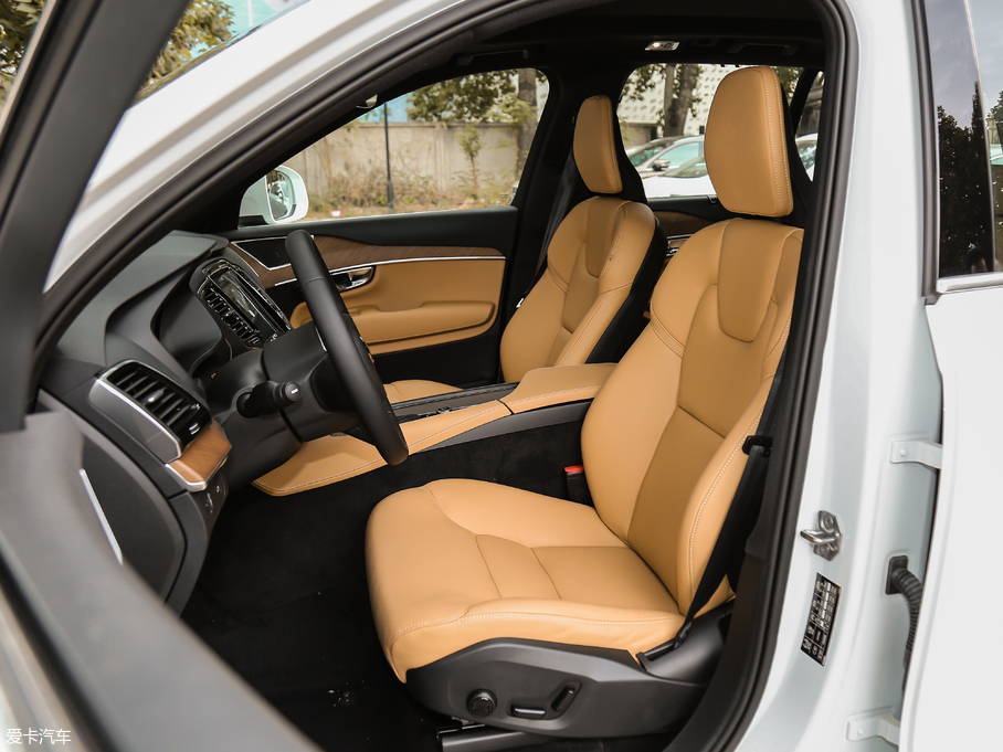 2019���֠���XC90 T6 ���ݰ� 7��