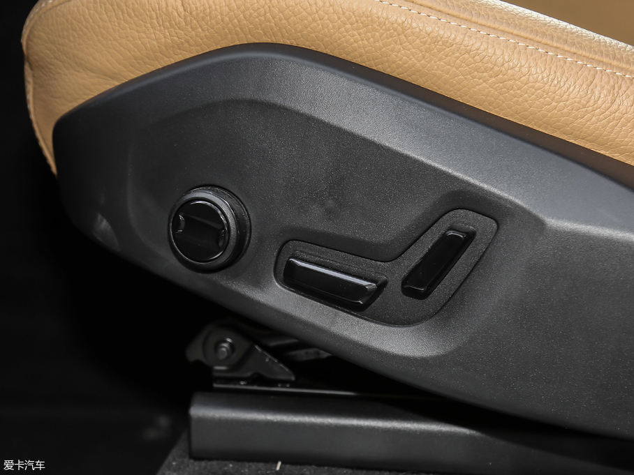 2019���֠���XC90 T5 ���ݰ� 7��