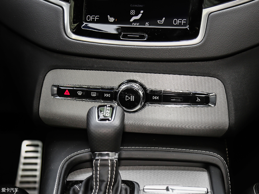 2019���֠���XC90 T6 �\�Ӱ� 7��