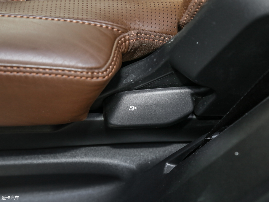 2019֠XC90 T6  7