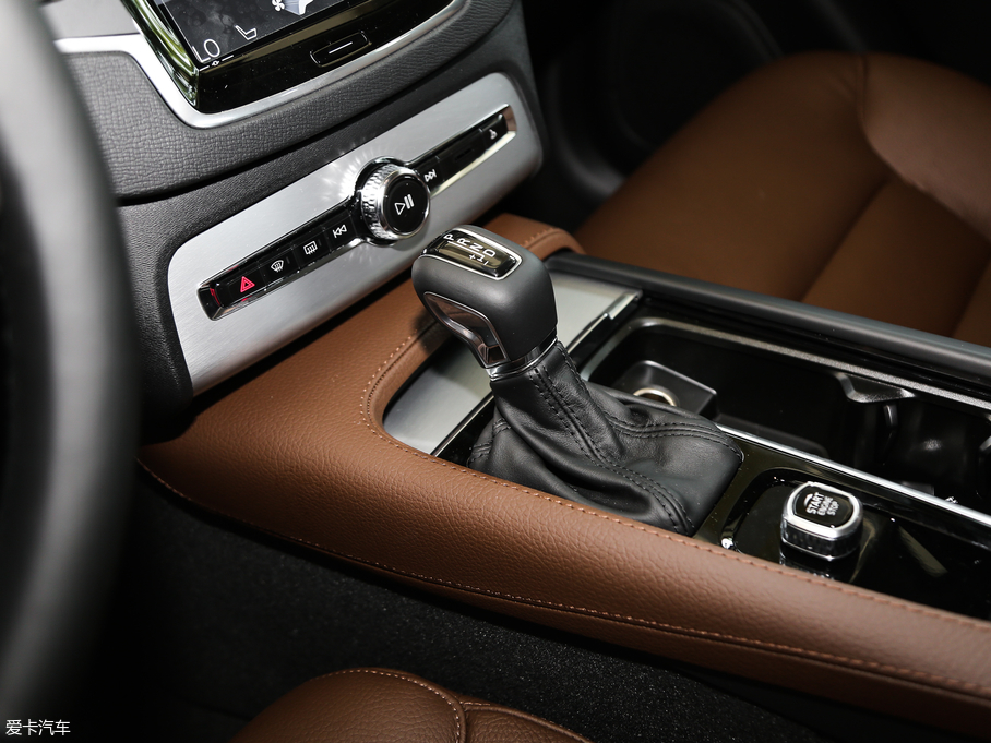 2019���֠���XC90 T5 ���ݰ� 5��