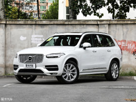 2019֠XC90 