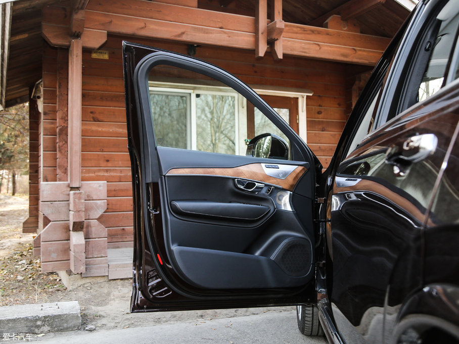 2019֠XC90Դ E T8  7