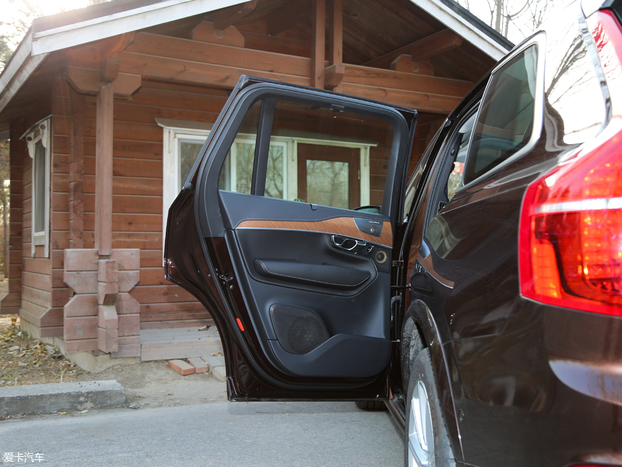 2019֠XC90Դ E T8  7