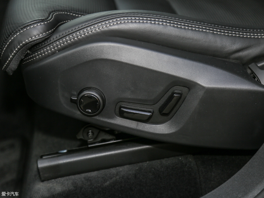 2019֠XC90Դ E T8  7