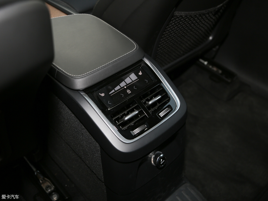 2019֠XC90Դ E T8  7