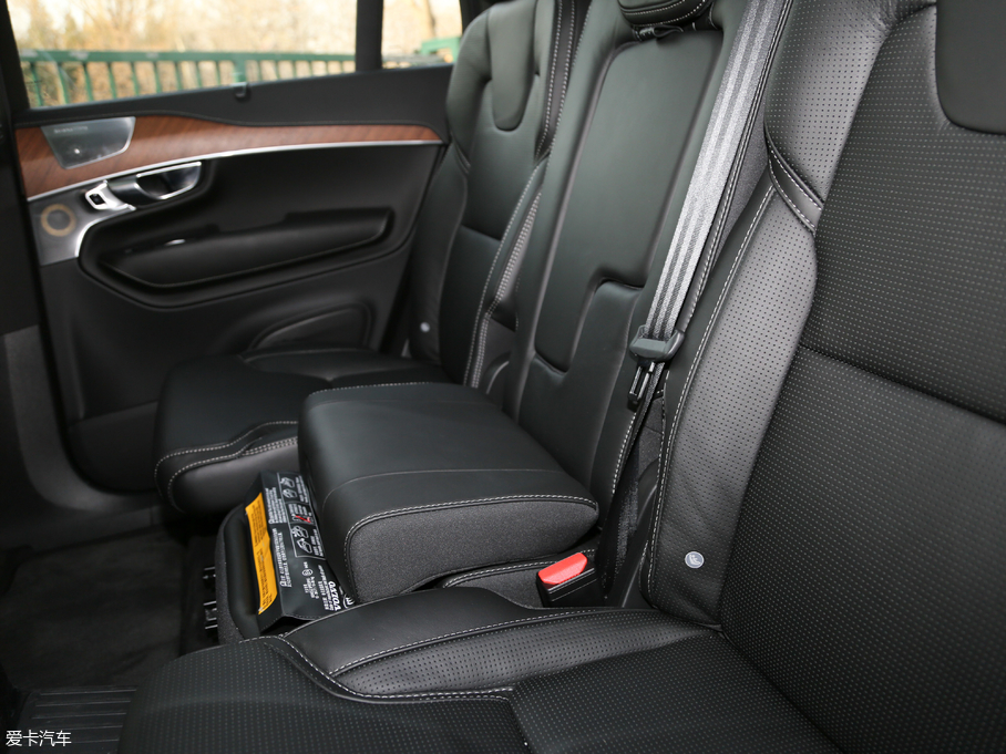 2019֠XC90Դ E T8  7