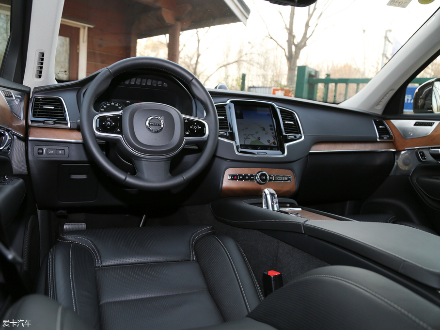 2019֠XC90Դ E T8  7