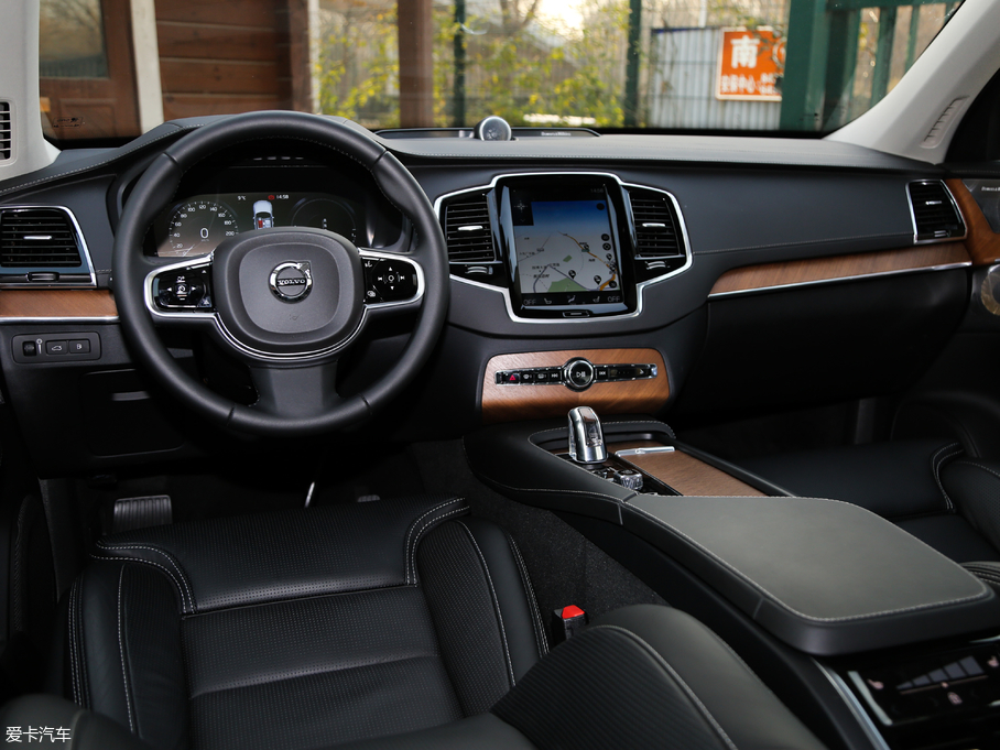 2019֠XC90Դ E T8  7