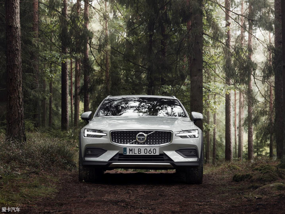 2019V60 Cross Country 