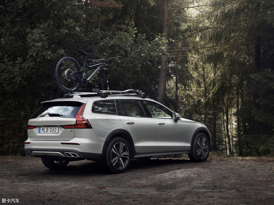 2019V60 Cross Country 