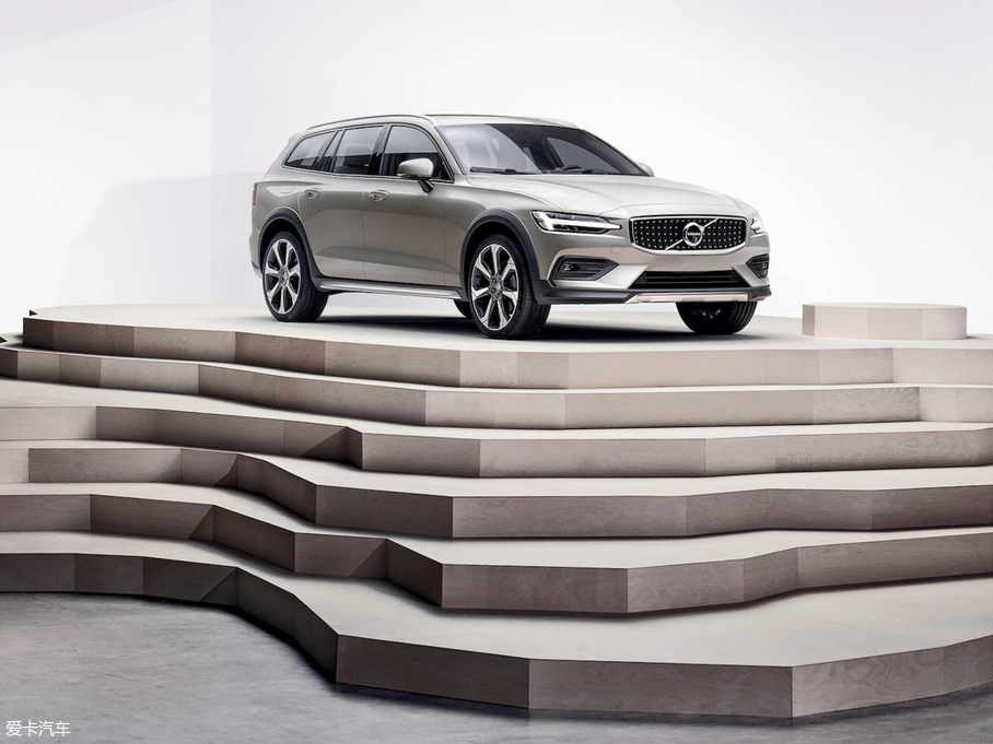 2019V60 Cross Country 