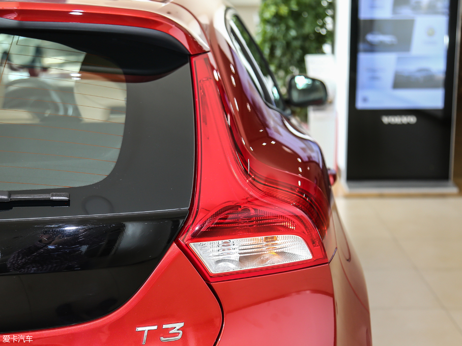 2019֠V40 1.5T T3 ݰ