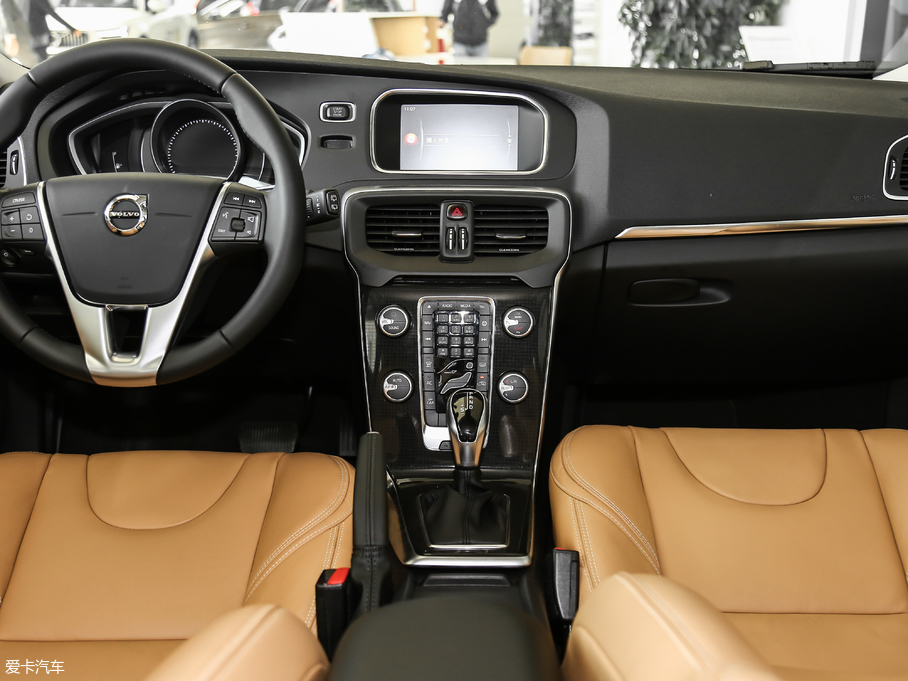 2019���֠���V40 1.5T T3 ���ݰ�