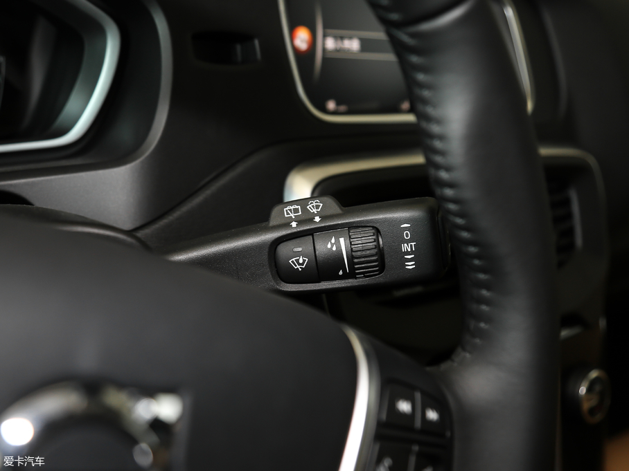 2019֠V40 1.5T T3 ݰ