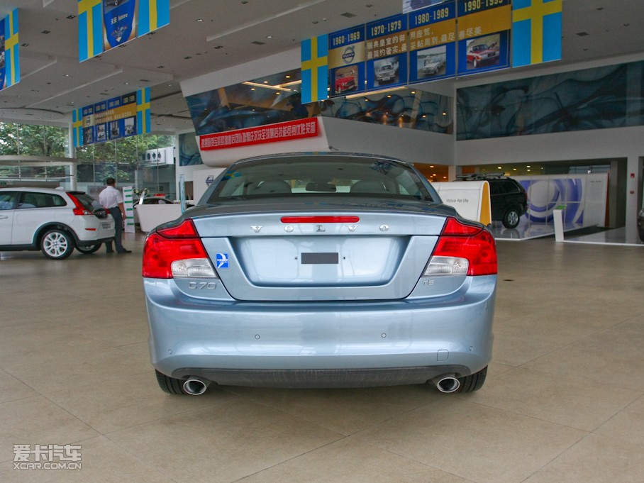 2010֠C70 2.5 T5