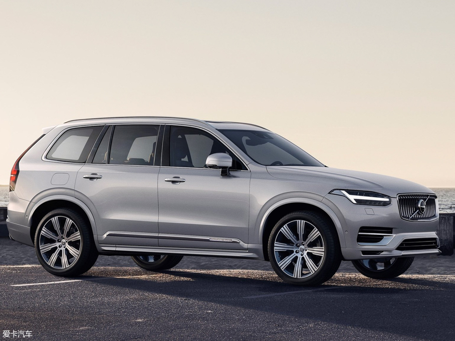 2020ֶXC90 RECHARGE T8  7