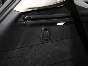 2020Ŀ E(q)(dng) T8 A 7 g