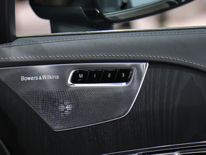 2020Ŀ E(q) T8 A 7 g